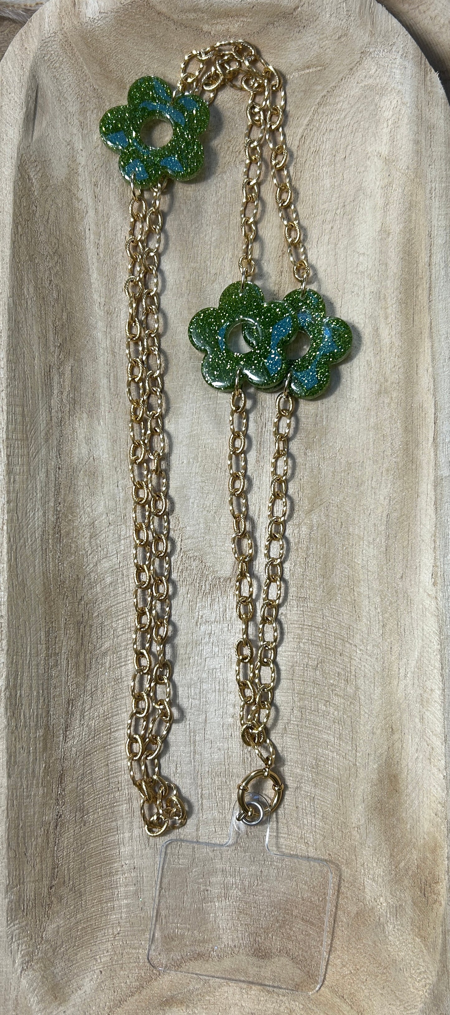 Bijou long de téléphone