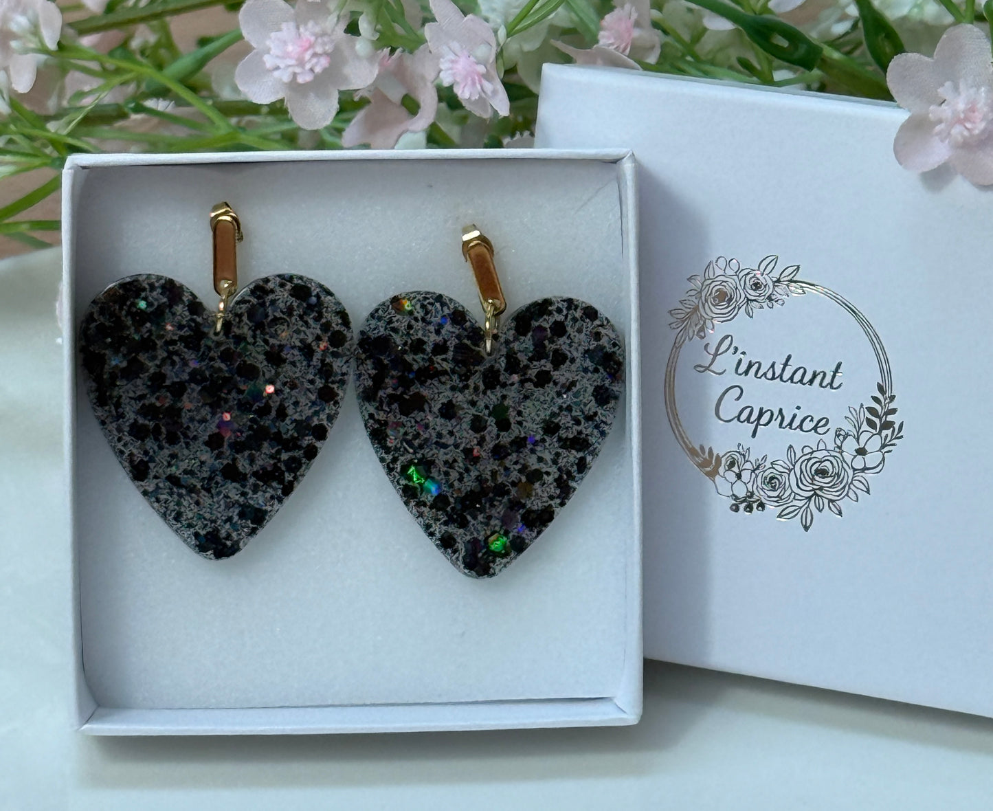 Boucle Maxi Coeur Résine et Paillette