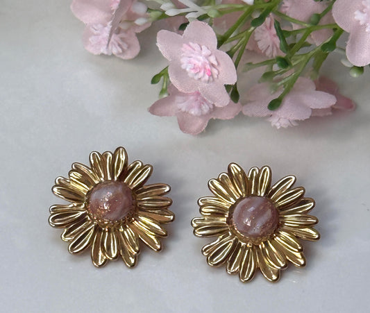 Puce d'oreille fleur