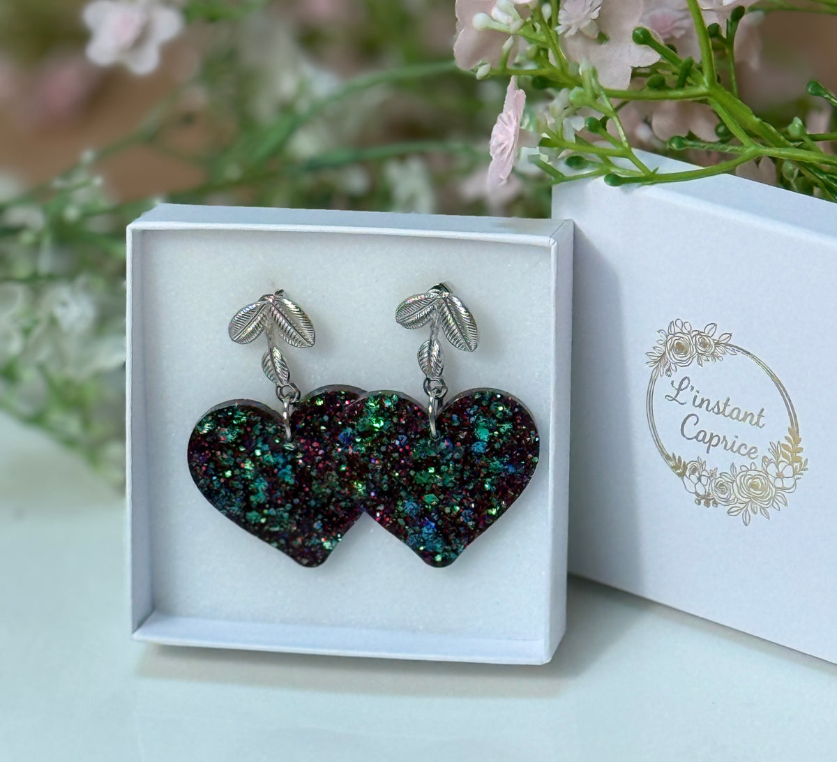 Boucle Maxi Coeur Résine et Paillette