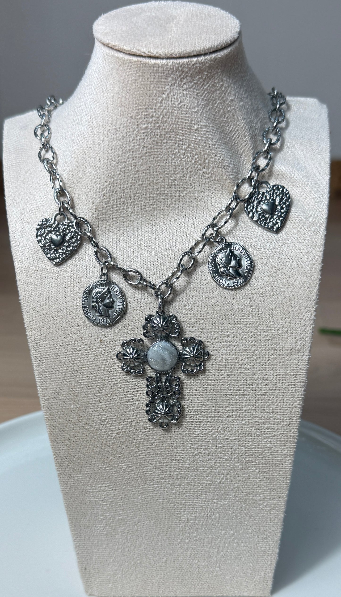 Collier Eve