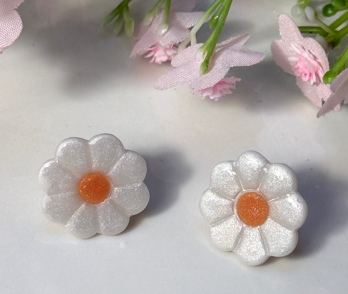 Petite puce d'oreille fleur